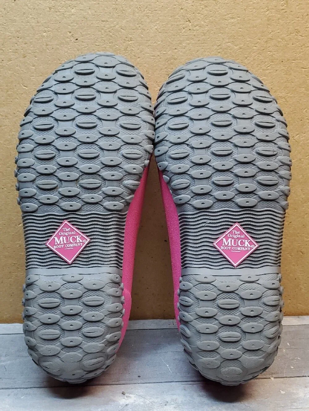 Muck Girl's Muckster II Low in Pink Size 2